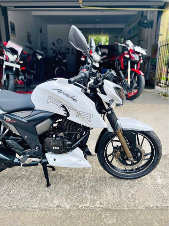 tvs-apache-200-big-2