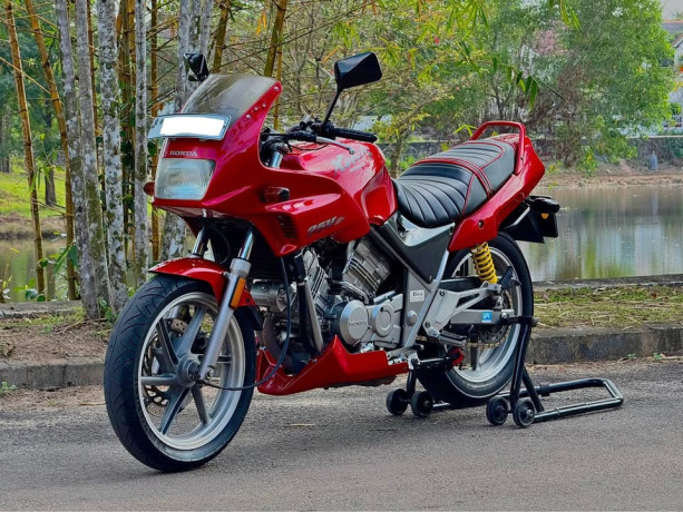 honda-xelvis-250cc-genuine-registered-big-0