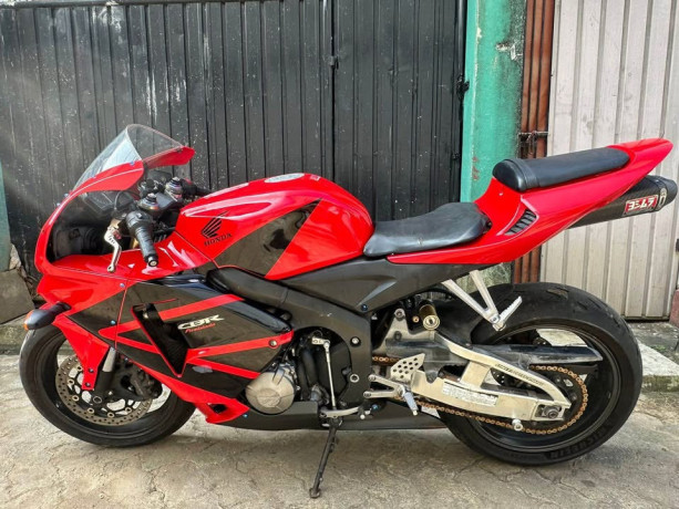 honda-cbr600rr-big-1