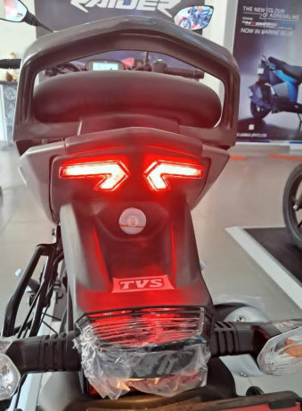 tvs-raider-125-big-4