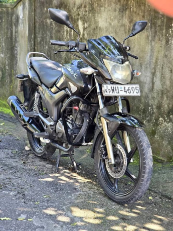 hero-hunk-2011-double-disk-big-0