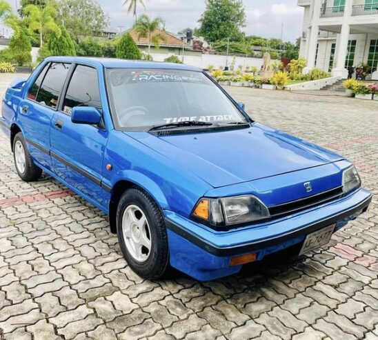 Honda civic CV R  1985