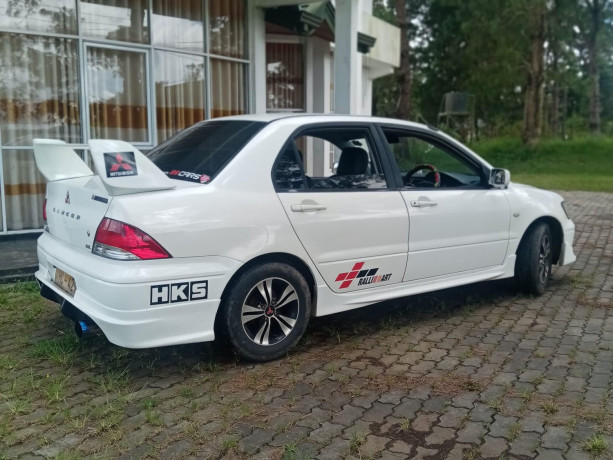 Mitsubishi lancer cs1