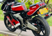 Honda cbr 250 gullarm 2005