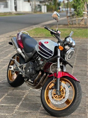 Honda hornet ch150 2011